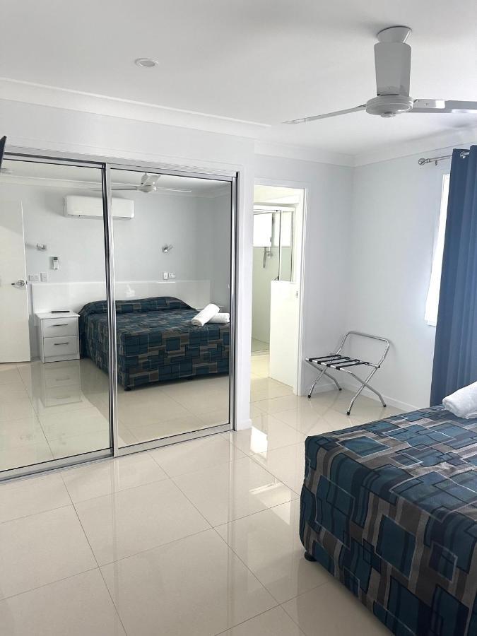 רוקהמפטון Casa Nostra Motel מראה חיצוני תמונה