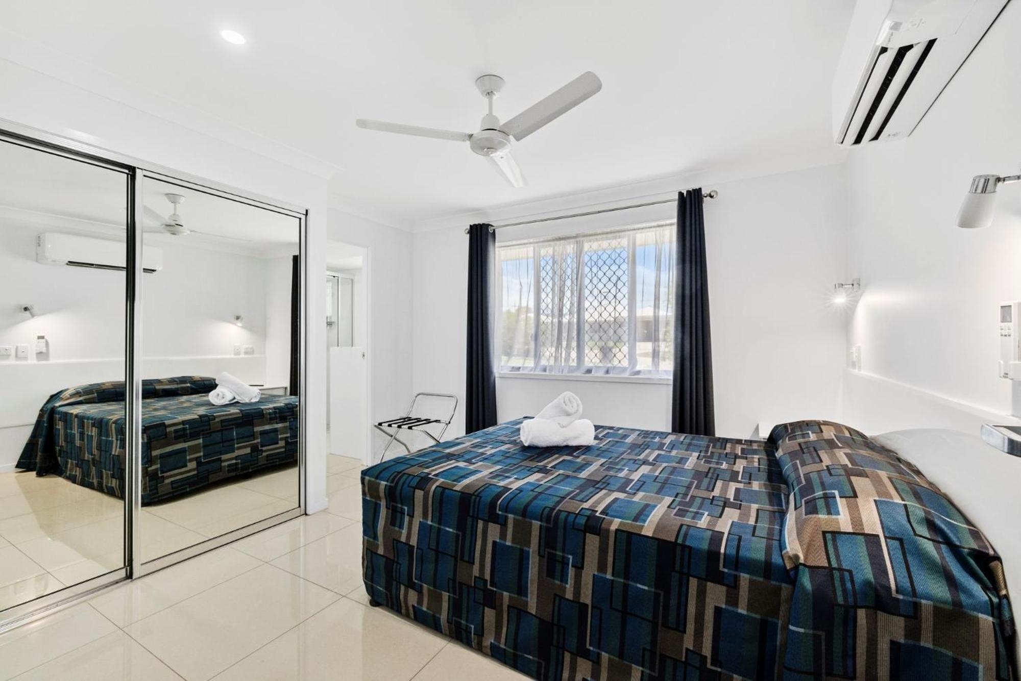 רוקהמפטון Casa Nostra Motel מראה חיצוני תמונה