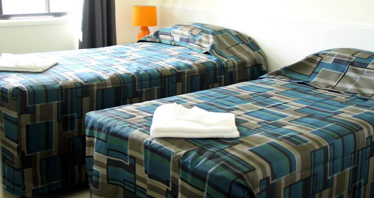 רוקהמפטון Casa Nostra Motel מראה חיצוני תמונה