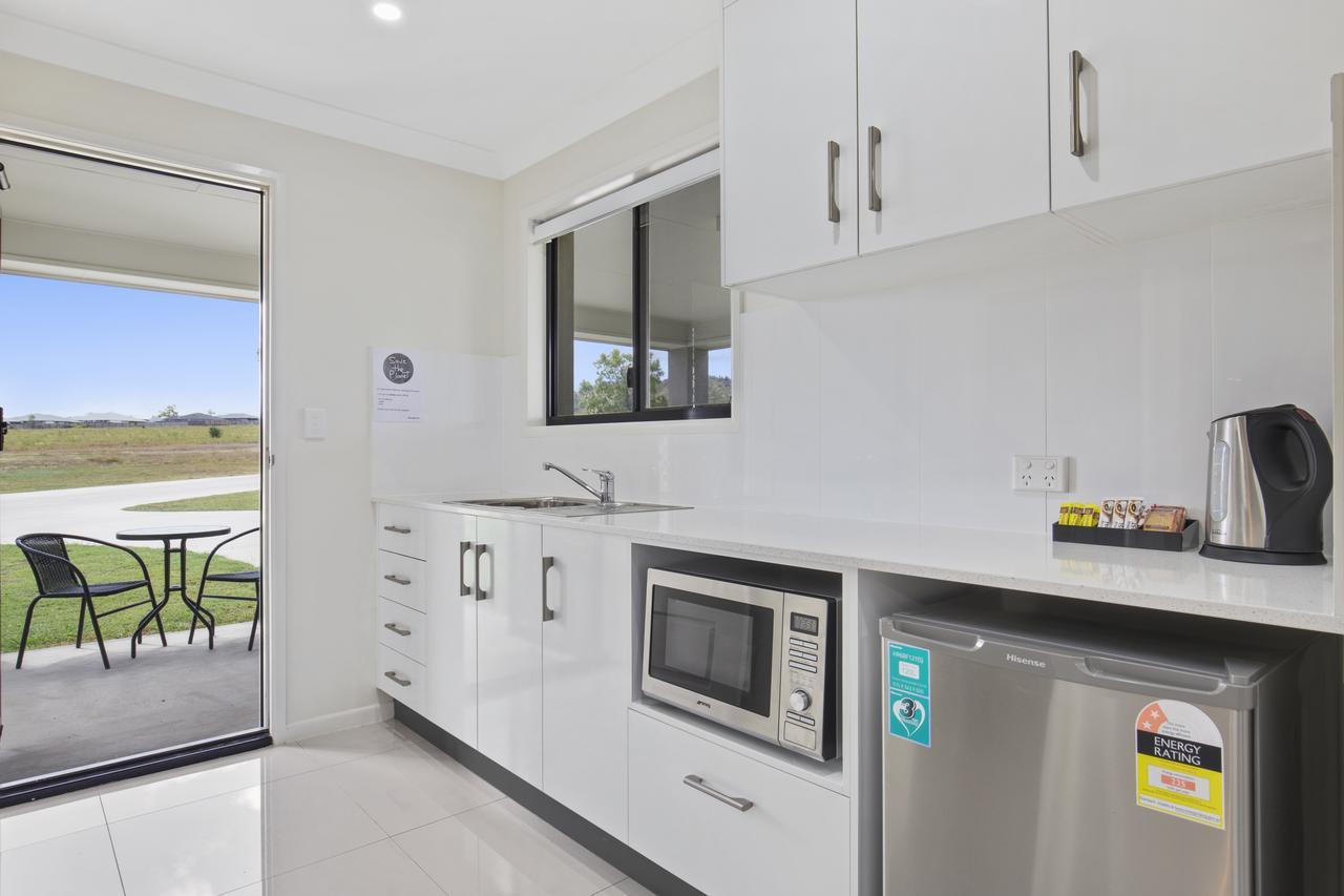 רוקהמפטון Casa Nostra Motel מראה חיצוני תמונה