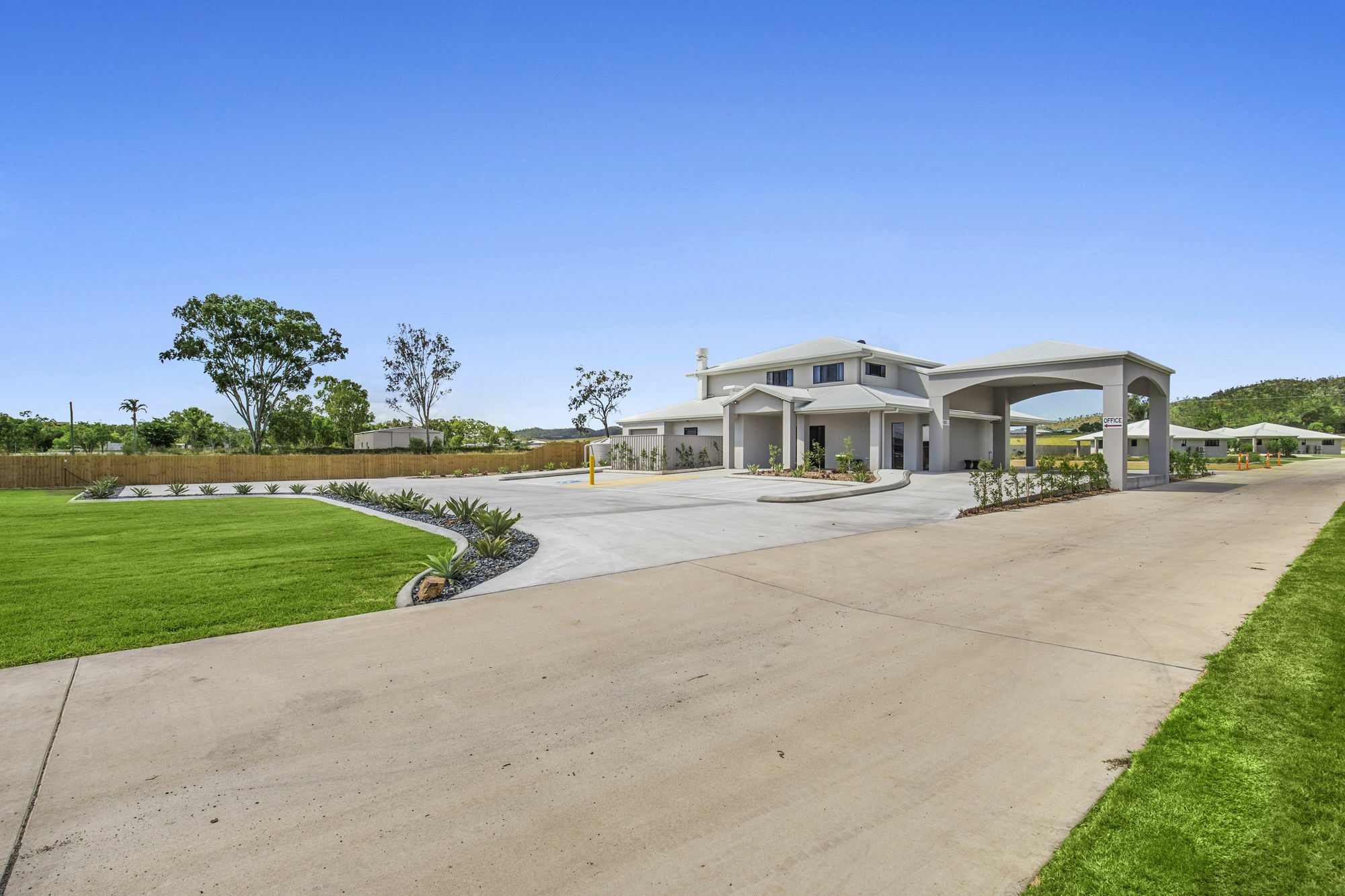 רוקהמפטון Casa Nostra Motel מראה חיצוני תמונה